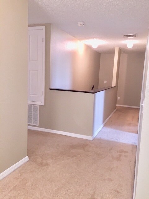 Building Photo - AVALON PARK!MOVE IN NOW! LARGE 5bd 2.5 bat...