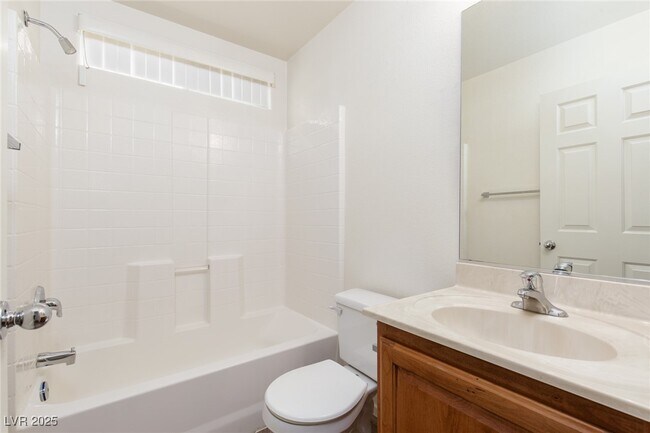 Building Photo - 3636 E Carisbrook Dr