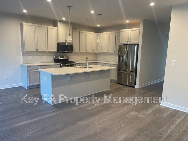 Building Photo - 205 Hibiscus Way