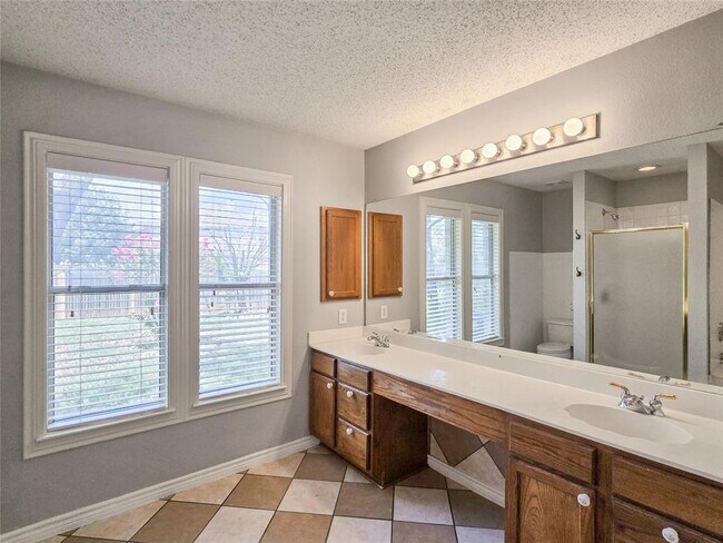 Building Photo - 1318 Chalk Ln