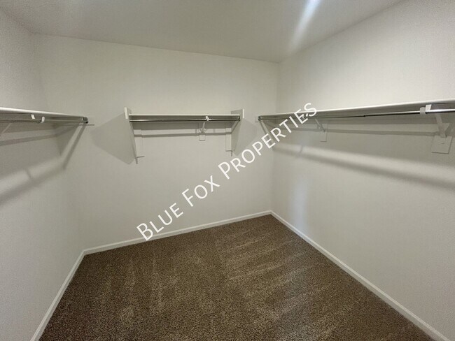 Building Photo - 6973 W Jadewood Ln