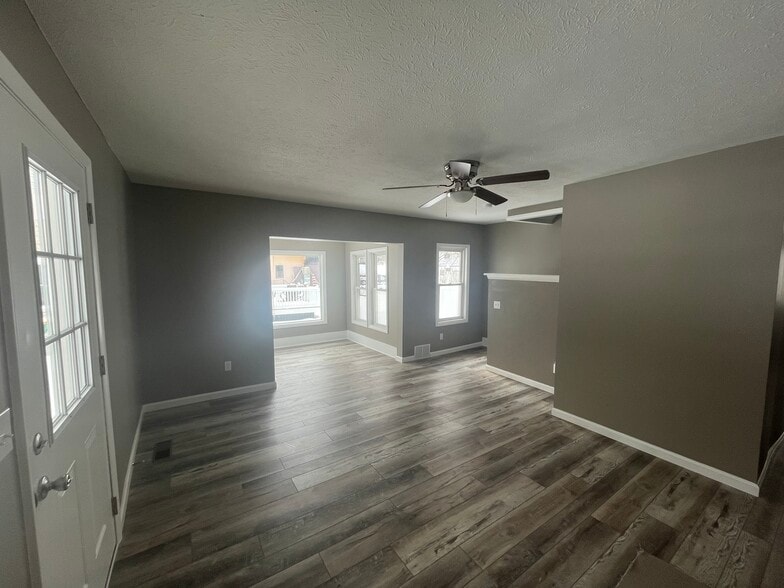 Building Photo - 638 Sherman St