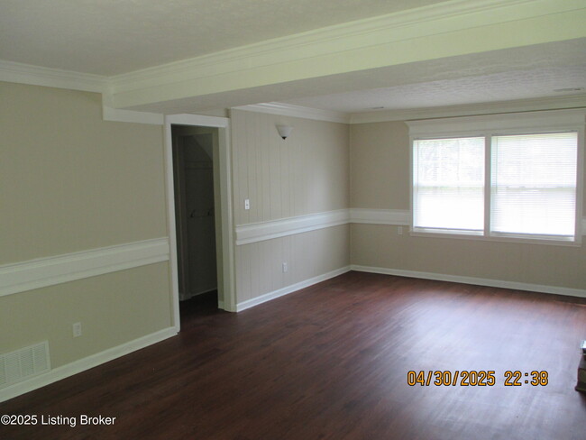 Building Photo - 4761 Shenandoah Dr