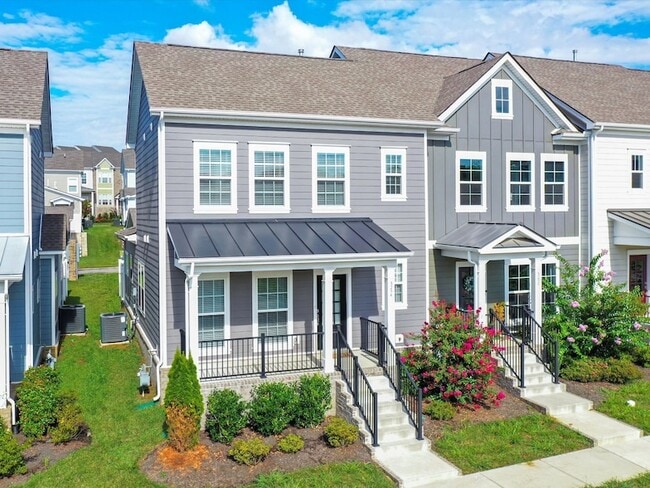 Building Photo - 3254 Tasker Dr