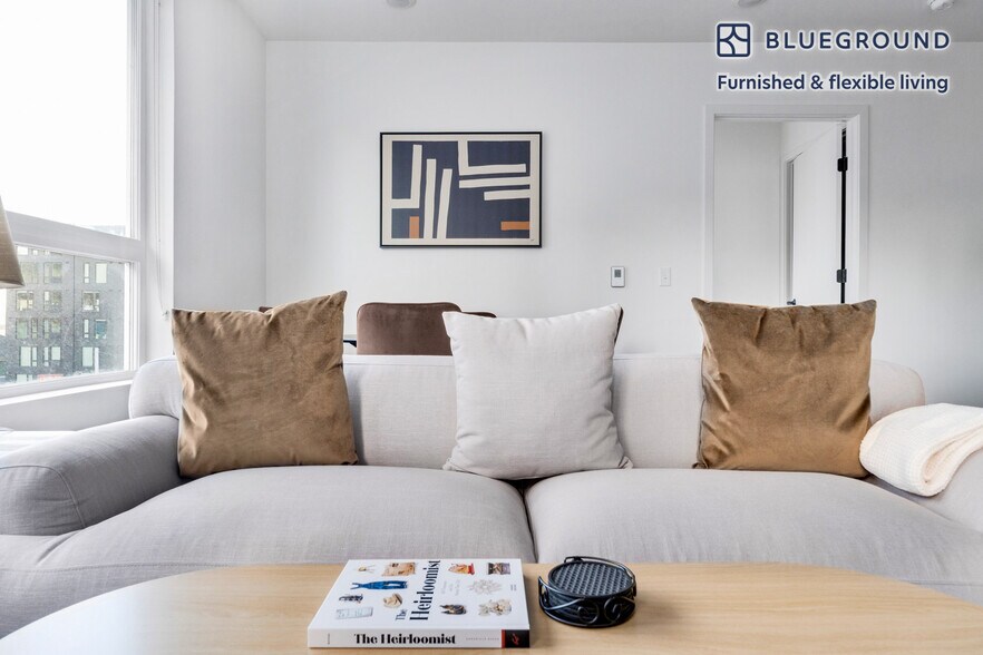 Building Photo - 1502 Fawcett Ave