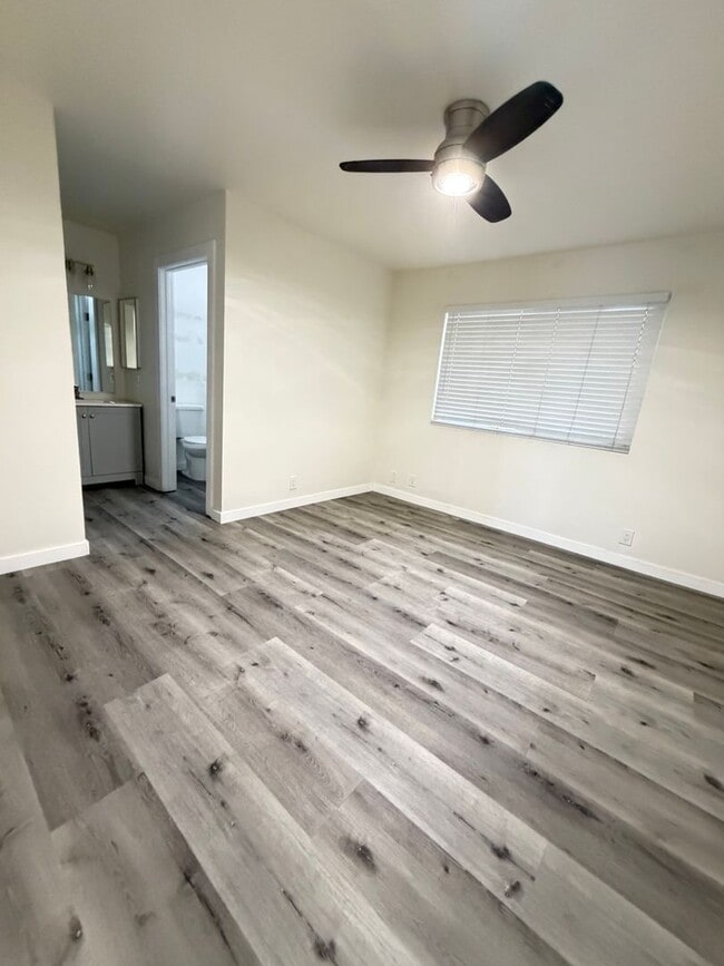 Building Photo - 311 Zenith St