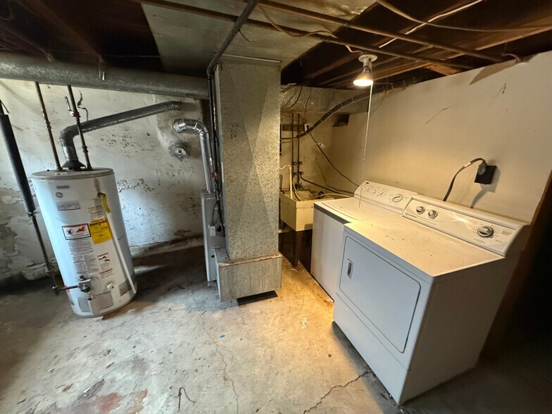 Building Photo - 2619 Gerritt St