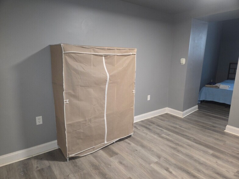 Building Photo - 313 Old Reading Pike