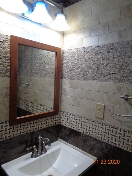 Building Photo - 676 Jennifer Jean Dr