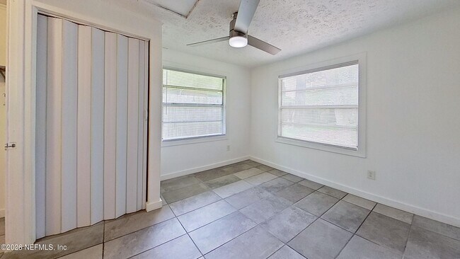 Building Photo - 1323 Woodruff Ave