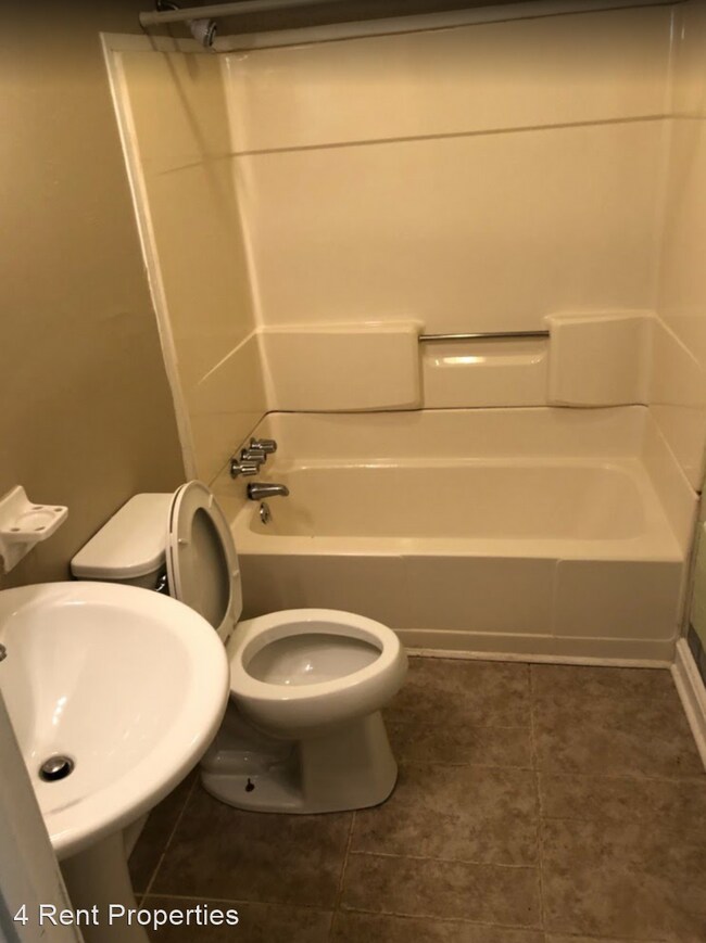 Building Photo - 2 br, 1 bath House - 112 Wilson Ct.