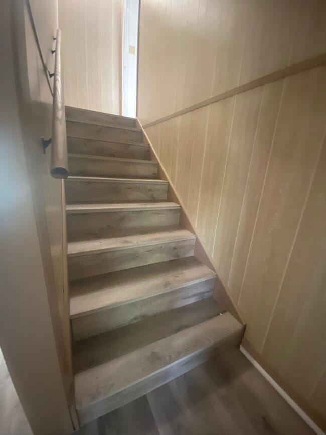 Stairway - 5195 Seale Rd