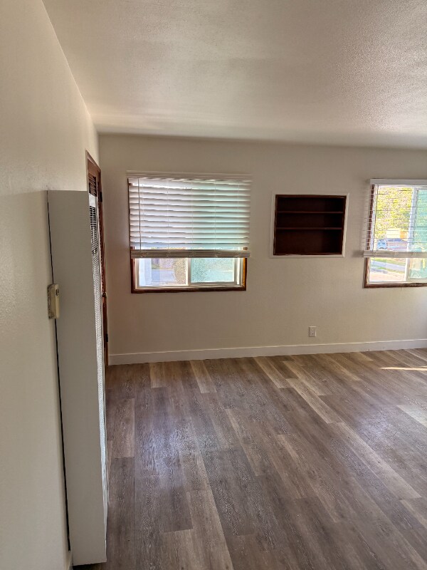 Building Photo - 1308 N Sycamore St