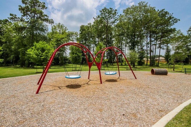 Building Photo - 25381 Cypress Bend Dr
