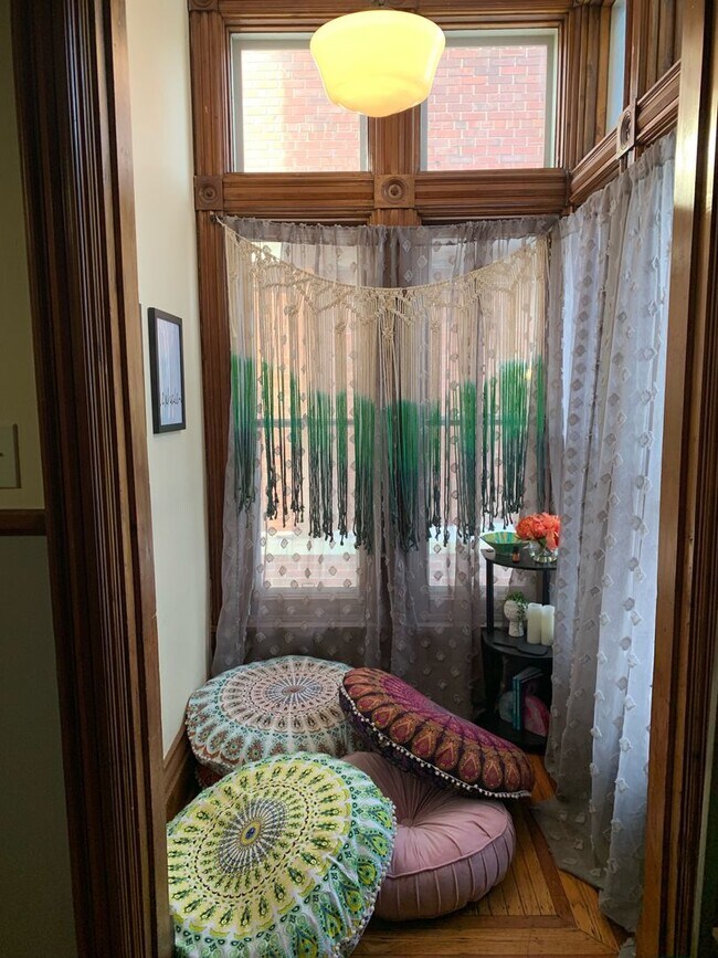 Building Photo - Commercial Space Available Across the Street from MIA!