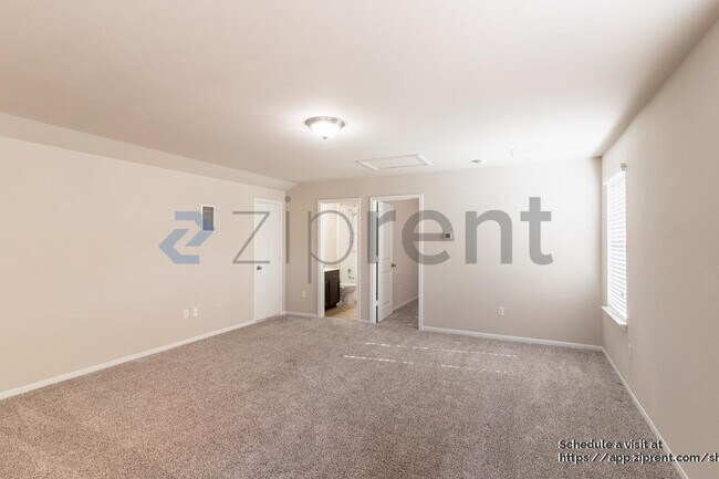 Building Photo - 1700 Atlantica St