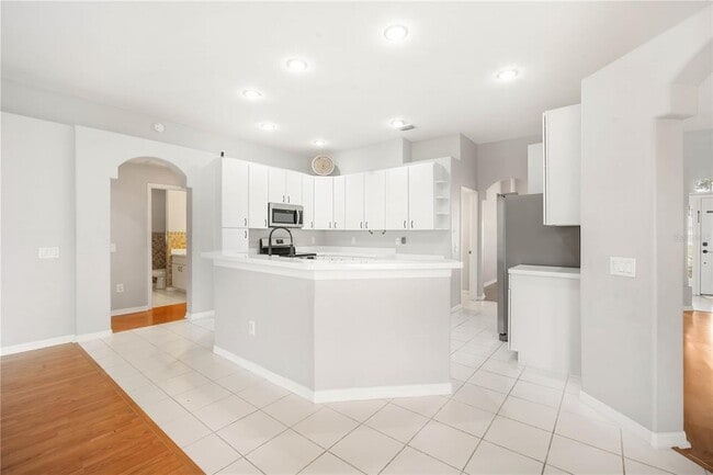 Building Photo - 3803 Grand Forks Dr