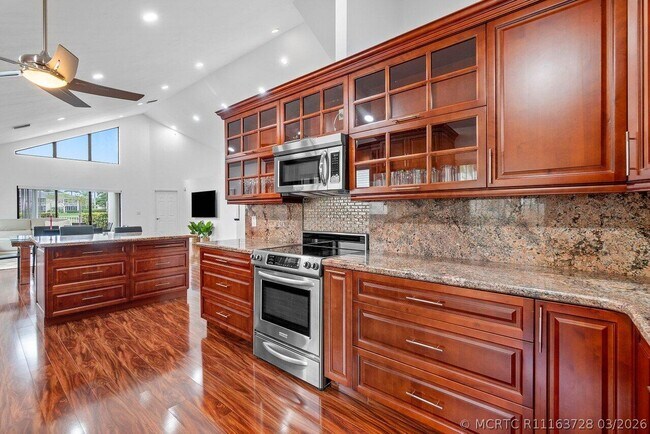 Building Photo - 5236 Via De Amalfi Dr