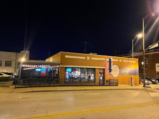 Building Photo - 826 Linwood Blvd