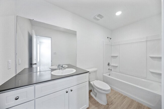 Building Photo - 9311 Selene Pl