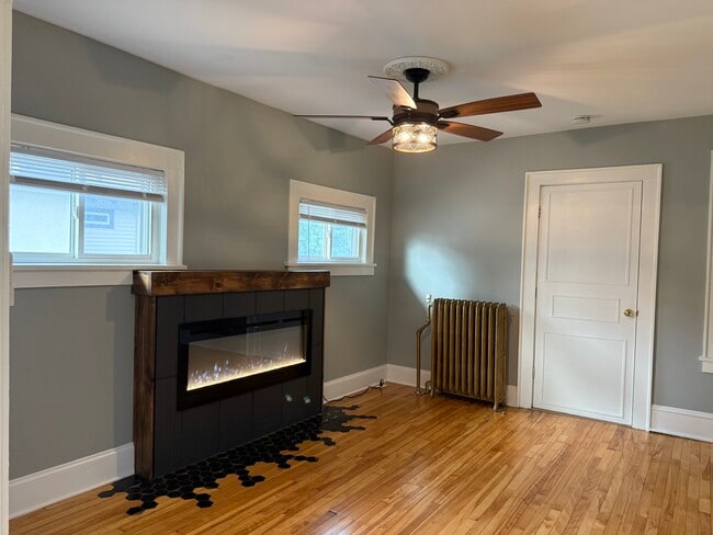 Building Photo - 780 Curfew St