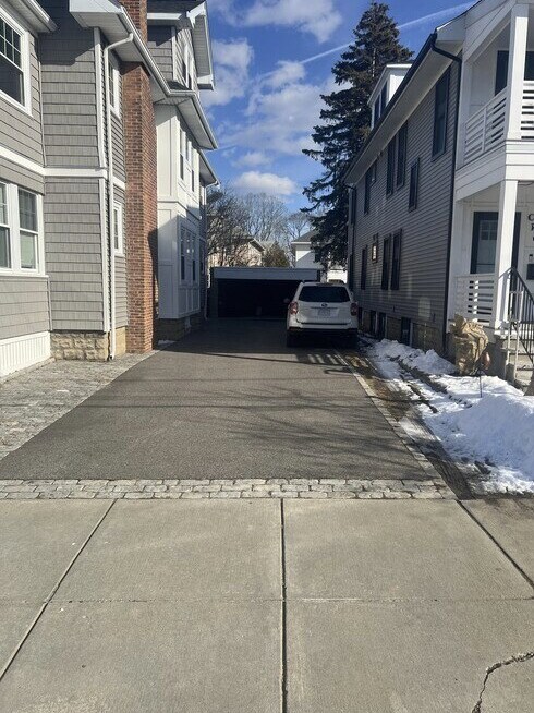 Building Photo - 20 Carver Road