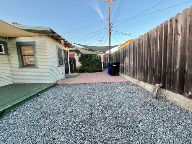 Building Photo - North Park Cottage! LARGE ENCLOSED PRIVATE BACKYARD! Washer & Dryer! Assigned Parking!