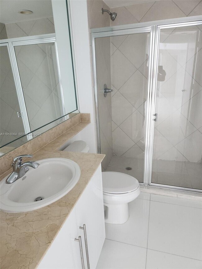 Building Photo - 325 S Biscayne Blvd