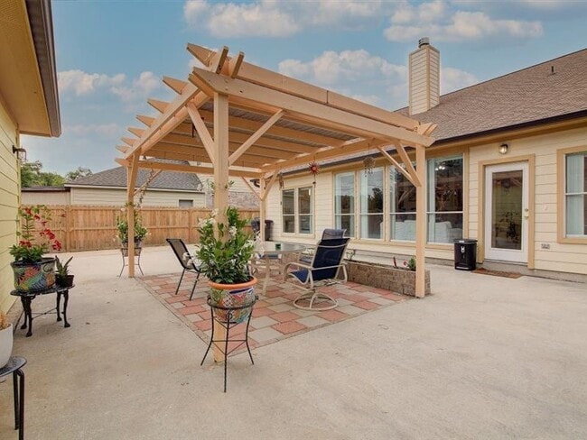 Building Photo - 8422 Tavenor Ln