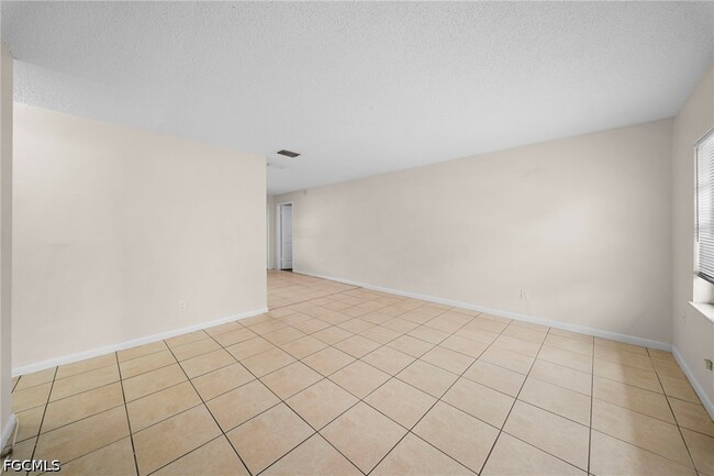 Building Photo - 5551 Fifth Ave