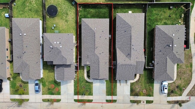 Building Photo - 9010 Estes Lks Dr