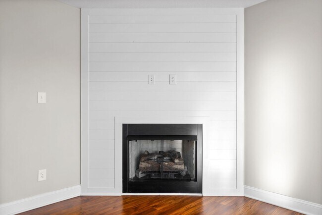 Building Photo - Stunning home ready to make yours !