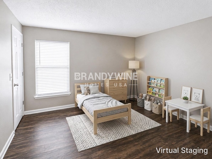 Building Photo - 616 Pembridge Dr W