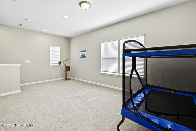 Building Photo - 542 Silver Landing Dr