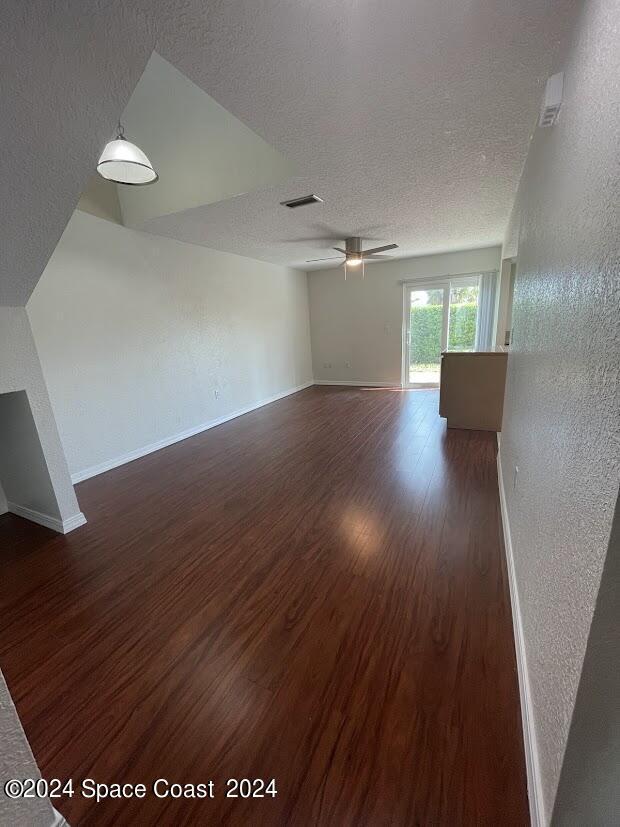 Building Photo - 503 Summerset Ct