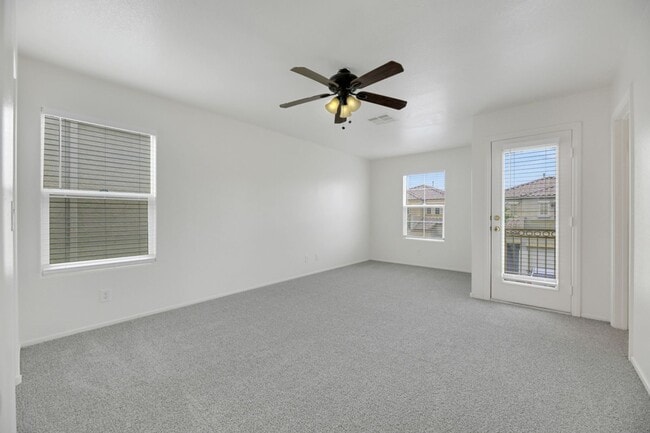 Building Photo - Rehabbed 3 Bedroom Rhodes Ranch Beauty!