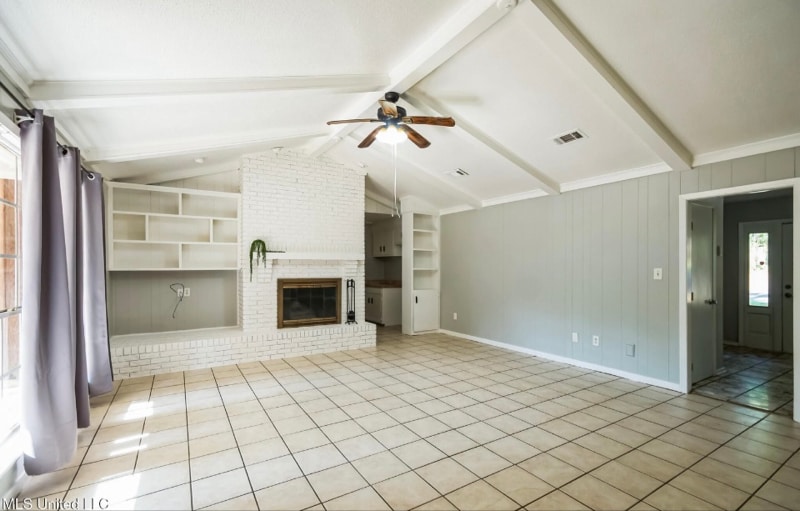 Building Photo - 102 Friars Cove