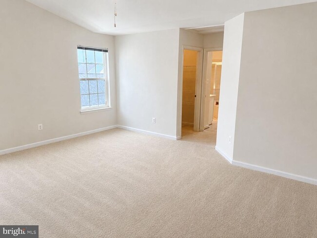 Building Photo - 12489 Pfitzner Ct