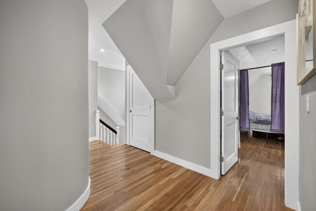 Building Photo - 44 Worley St