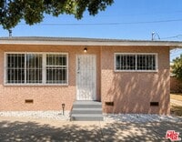Building Photo - 1512 W 103rd St
