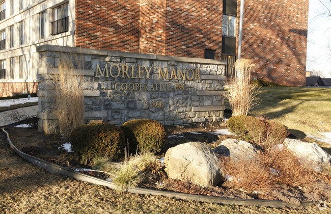 Signage - Morley Manor