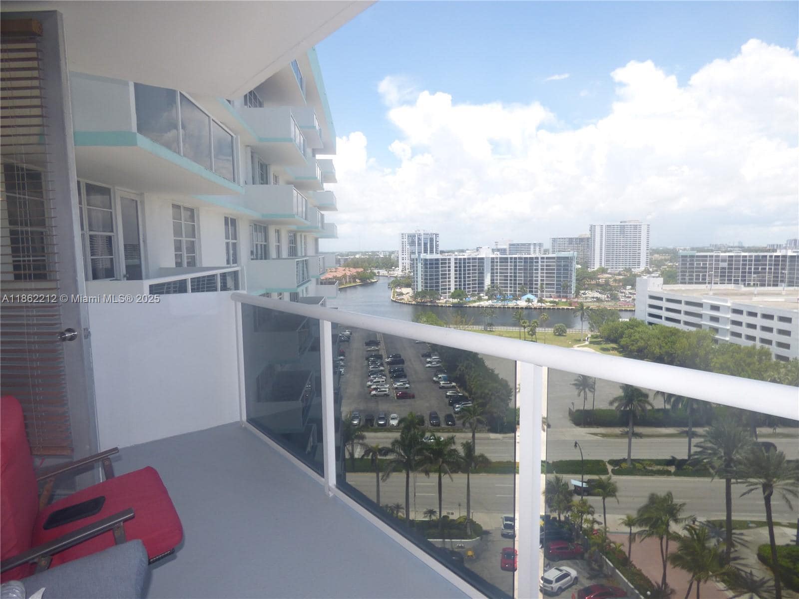 Building Photo - 3725 S Ocean Dr
