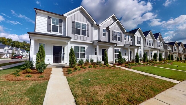 Primary Photo - Immaculate New Townhome in Pringle Towns