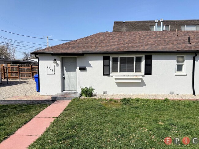 Building Photo - 2544-2548 S 200 E