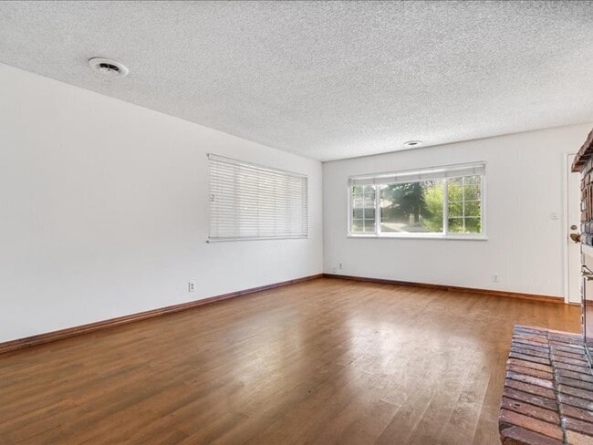 Building Photo - 336 Triplett Dr