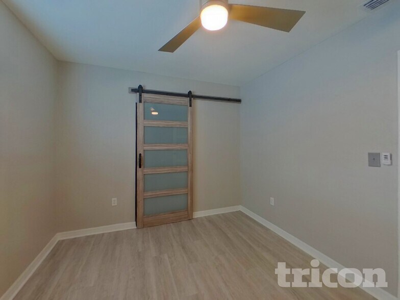 Building Photo - 2317 13th Ave SW