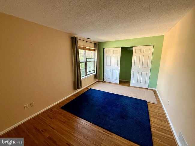 Building Photo - 30 Hopkinson Ct