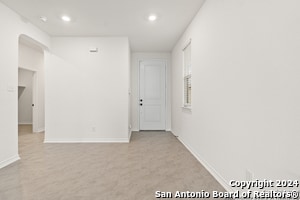 Building Photo - 246 W Flowing River Dr