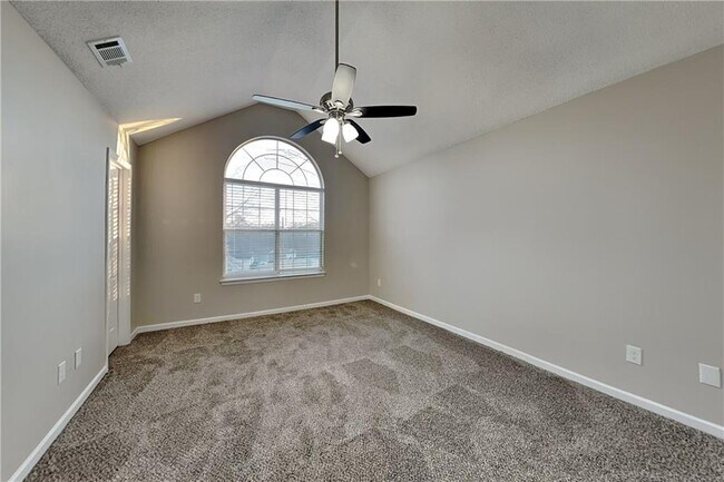 Building Photo - 3310 N Winds Trail