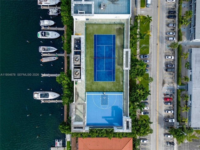 Building Photo - 7928 East Dr